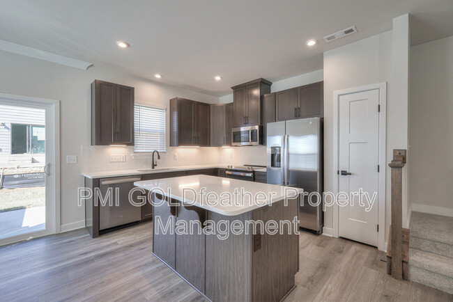 Foto del edificio - 2001 Walnut Ln