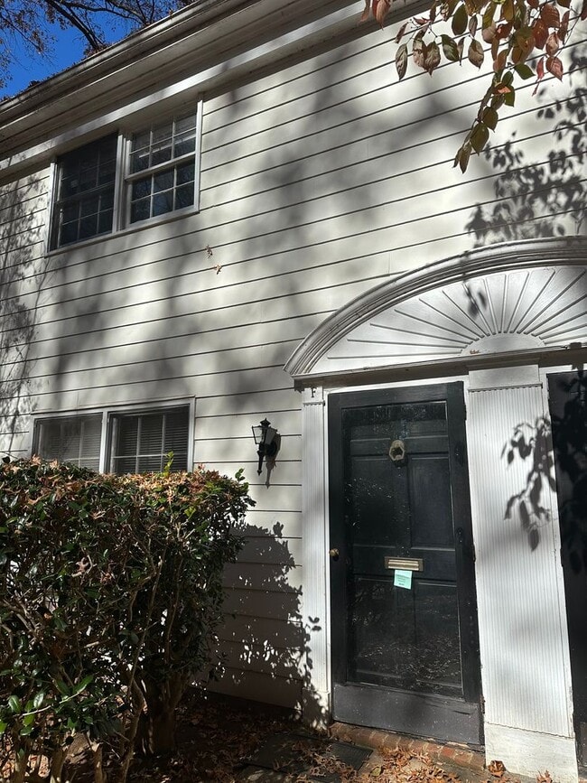 2 Bedroom/2 bath Townhome - 2 Bedroom/2 bath Townhome