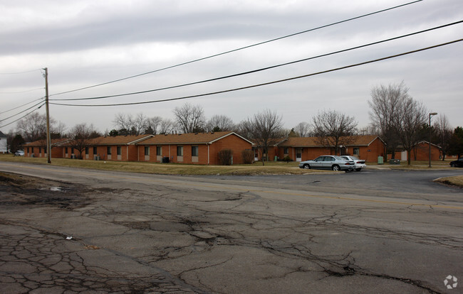 Foto del edificio - Charles Crest Apartments