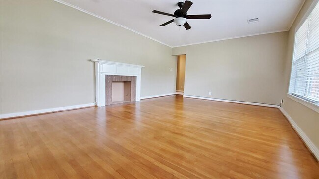 Building Photo - 2020 McClendon St