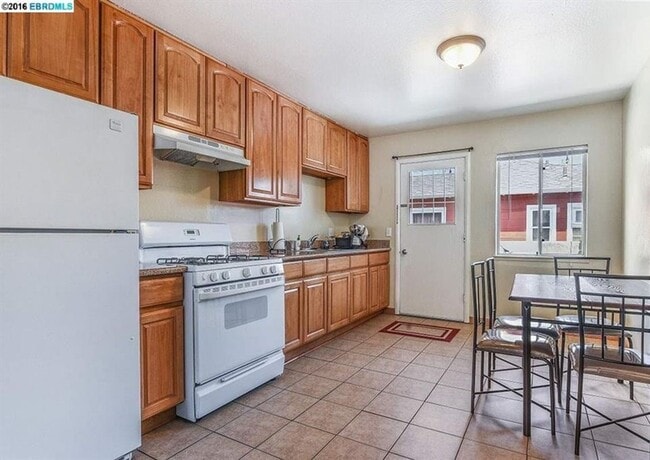 Photo - 22115 Main St Apartment