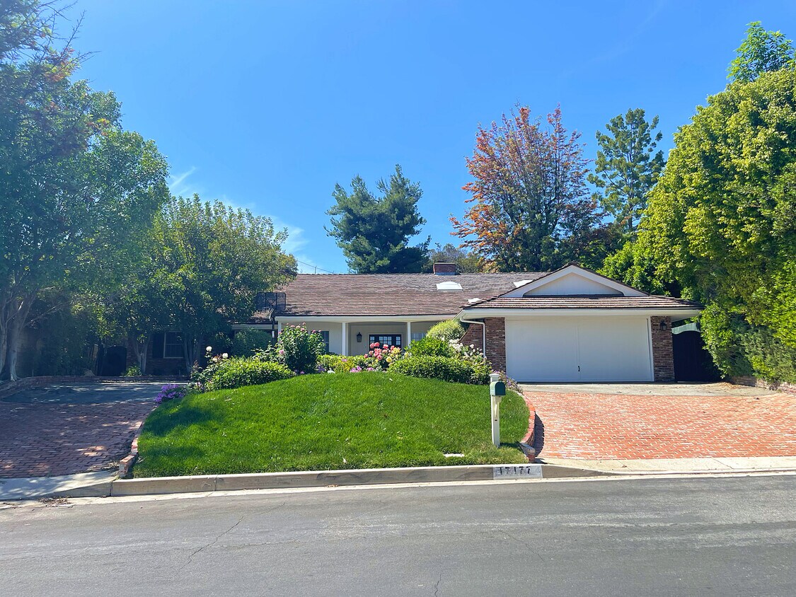 17177 Adlon Rd, Encino, CA 91436 House Rental in Encino, CA