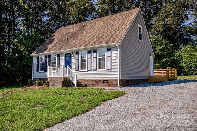 Building Photo - 4792 NC-73