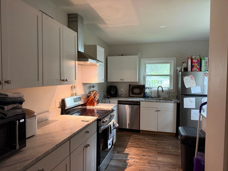 Foto del edificio - 2444 Chateau Ln