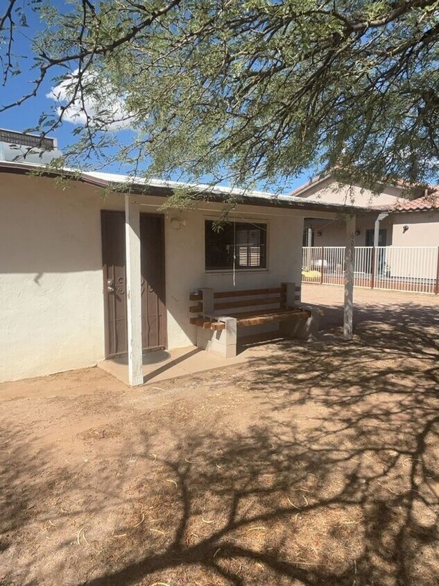 Foto principal - Charming Tucson Rental: 1BR/1BA with Spaci...