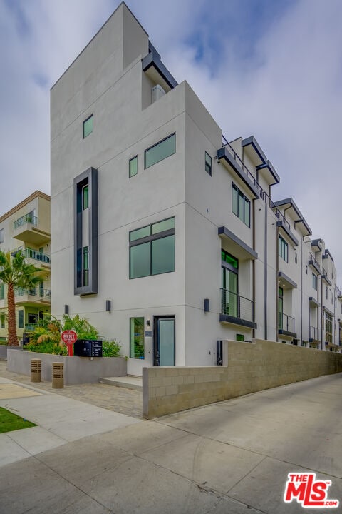 Building Photo - 4422 Riley Dr