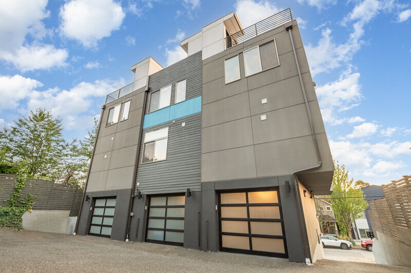 Photo - 206 22nd Ave
