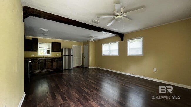 Building Photo - 42620 Nicholsville Rd