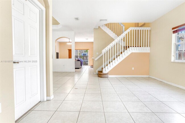 Foto del edificio - 14070 SW 50th Ct