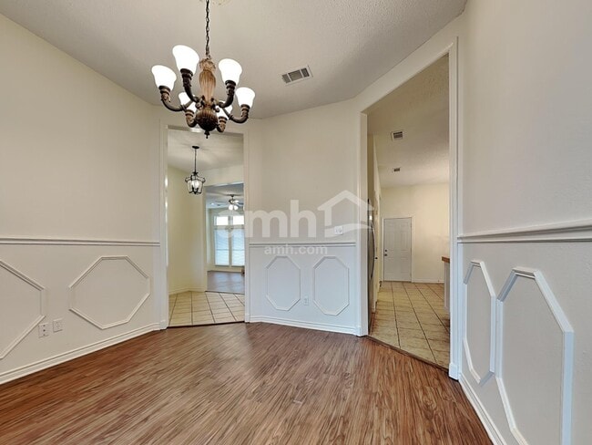 Building Photo - 7124 Holden Dr