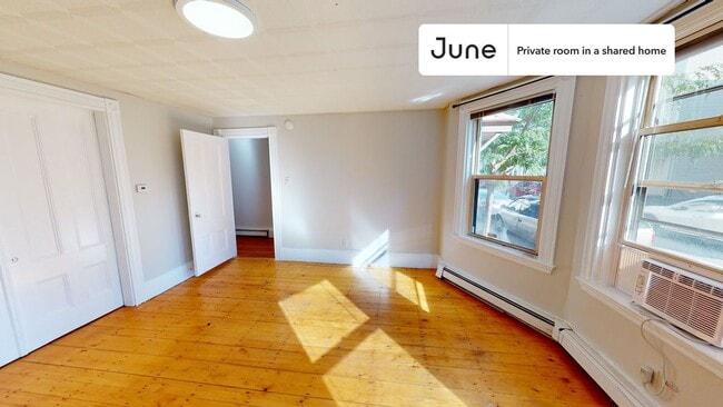 Photo - Room in Shared 4 bed/1 bath home