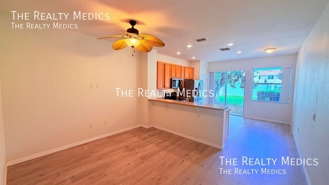 Building Photo - 5161 Regatta Dr