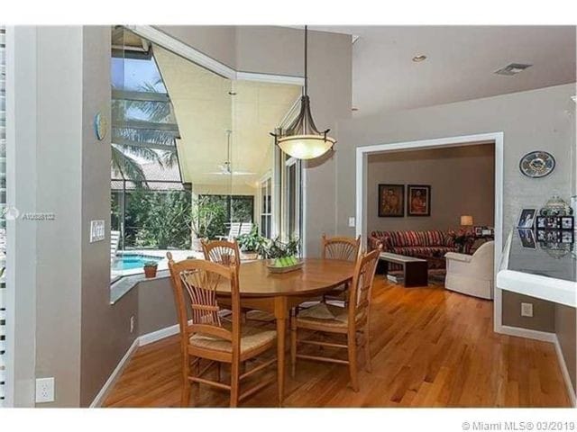 Building Photo - 2694 Meadowood Ct