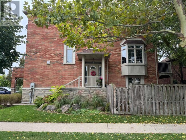 Building Photo - 5265 Dryden Ave