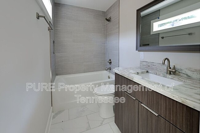 Building Photo - 2713 Torbett St