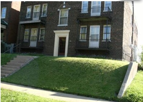 Foto principal - 4960 Terry Ave