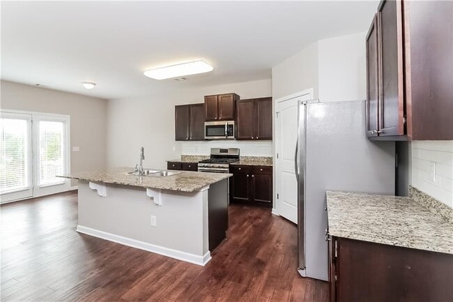 Foto del edificio - 315 Heritage Club Cir