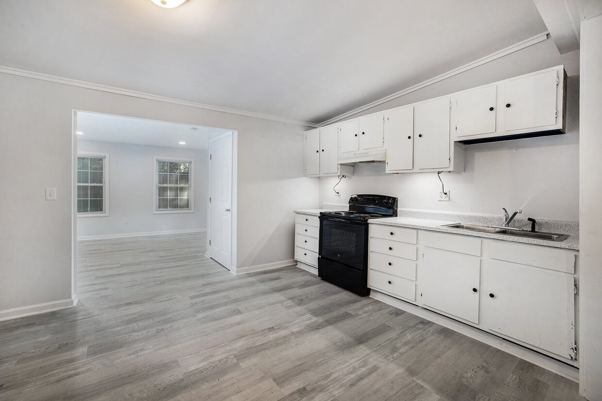Foto principal - 1131 Leesville St