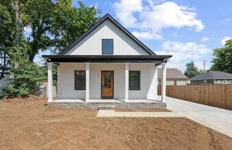 Building Photo - 609 Mayes Ln