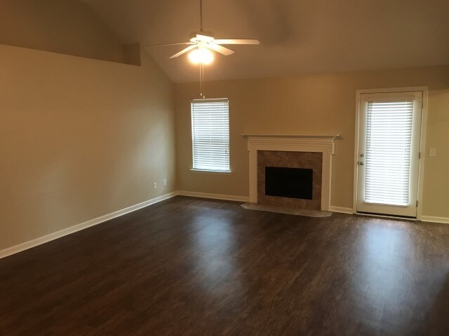 Building Photo - 83 Yellow Jasmine Court