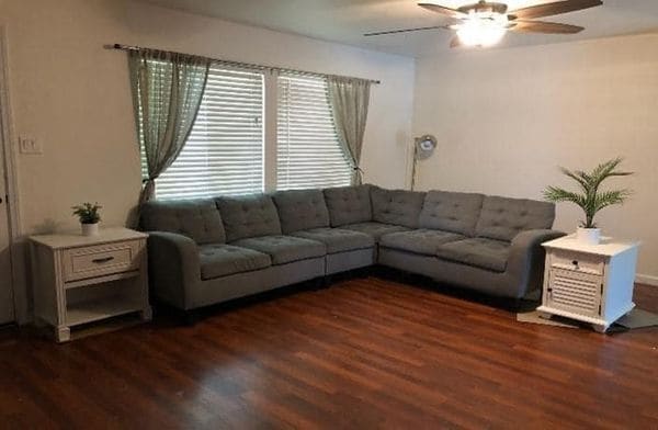 Building Photo - 8860 La Riviera Drive-Unit C