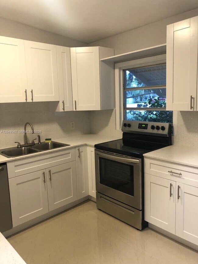 Foto del edificio - 2106 79th Ct