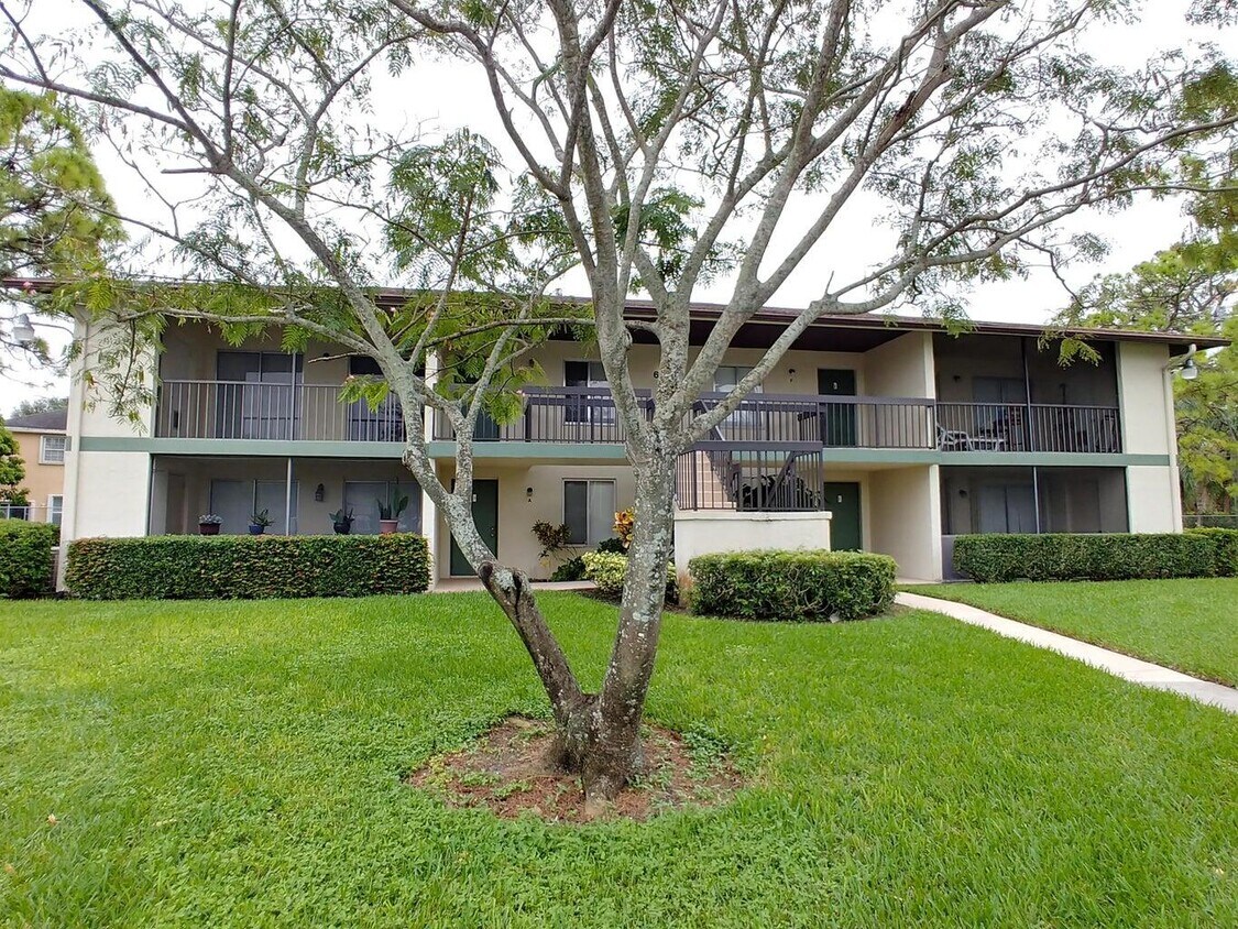 Foto principal - 6258 Chasewood Dr
