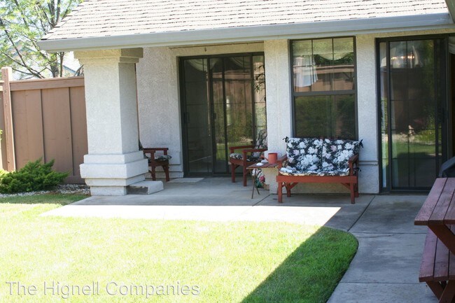 Building Photo - 2 br, 2 bath House - 1992 Vineyard Trail