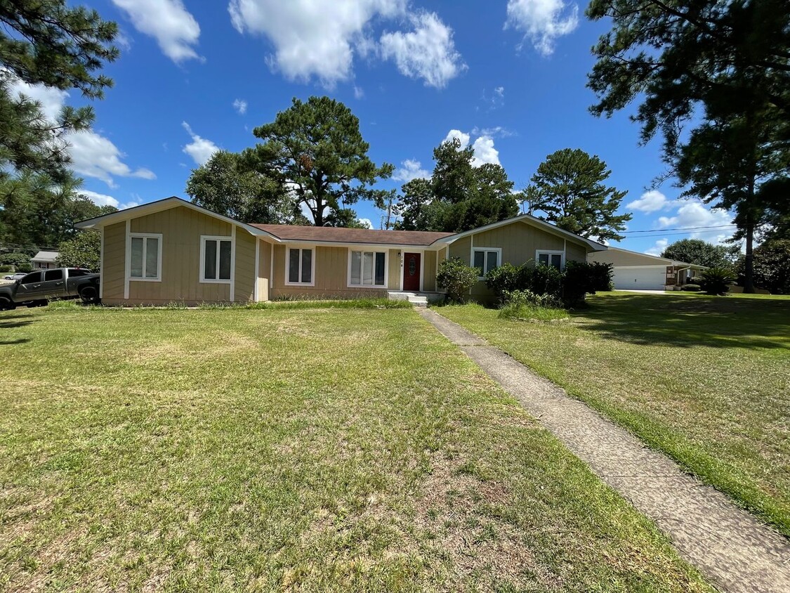 Primary Photo - Indian Creek Subdivision!!