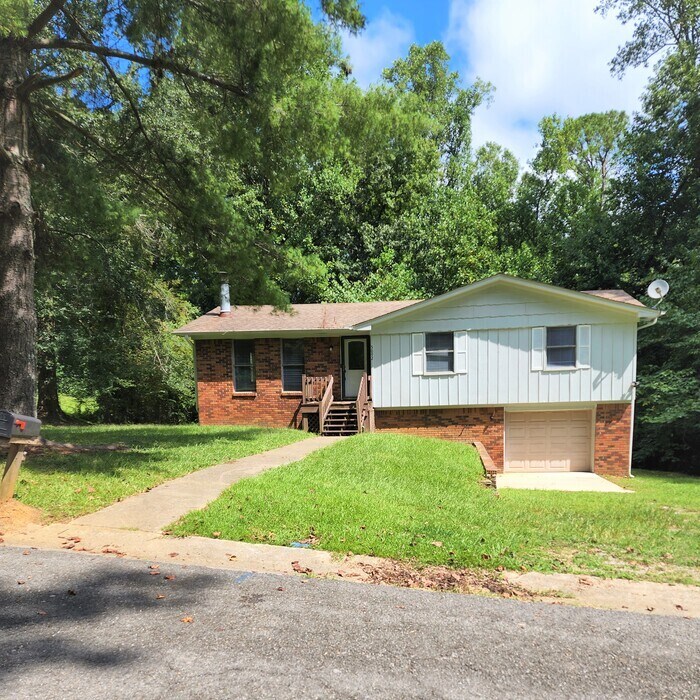 5092 Oak Leaf Circle, Adamsville, AL, 35005 House for Rent in