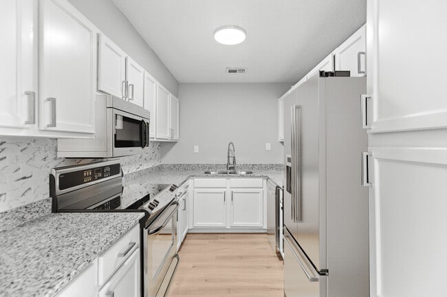 Building Photo - Willow Terrace Apartments