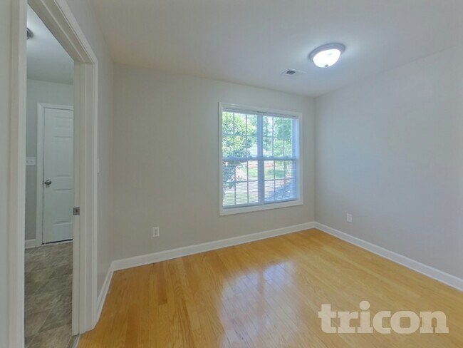 Foto del edificio - 4407 Gladwood Ln