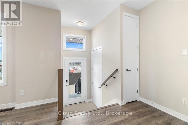 Building Photo - 318 Catsfoot Walk
