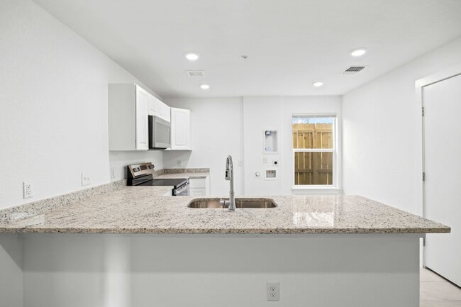 Building Photo - Silverwood Apartments