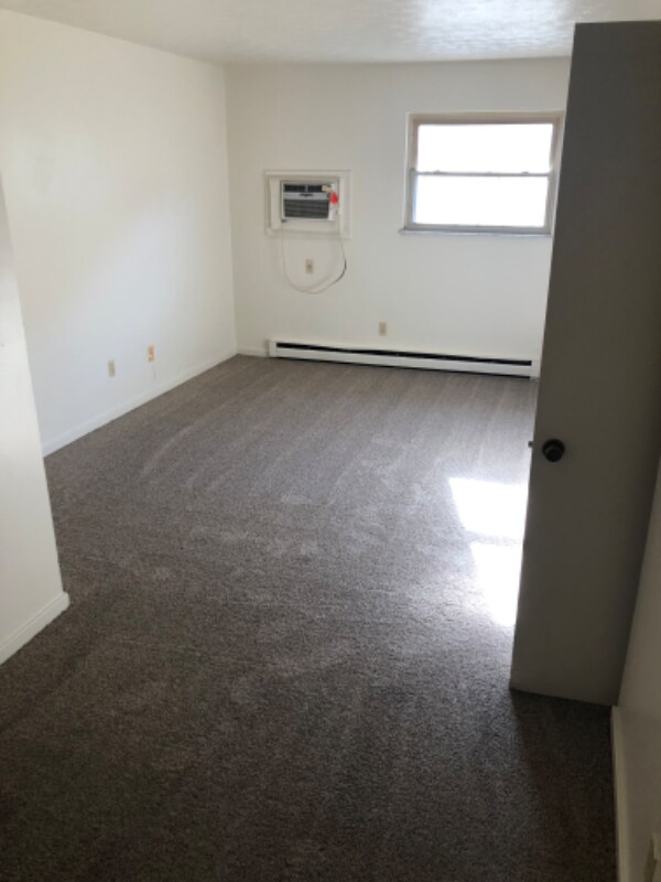 Building Photo - 4920 Lancaster Ave