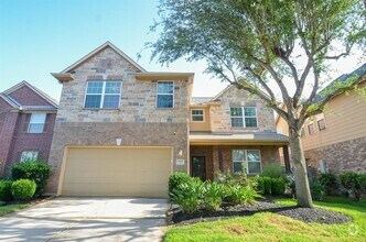 Building Photo - 7015 Baitland Dr