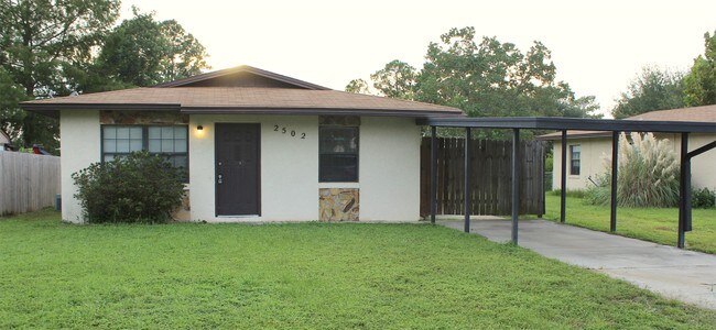 Building Photo - 2502 Jason Dr