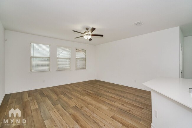 Foto del edificio - 3300 Layla Creek Dr