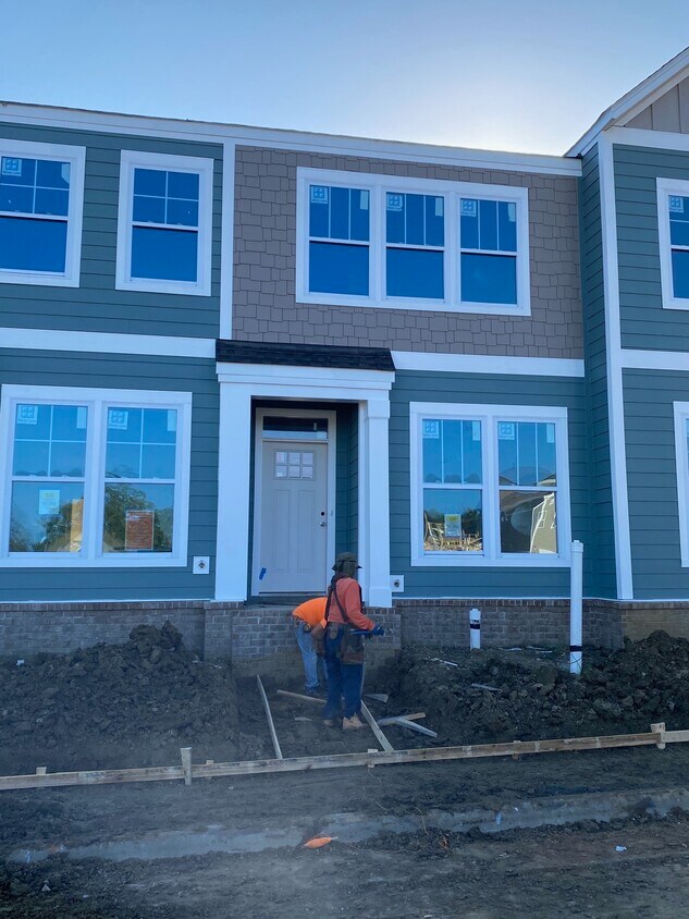 526 Morrows Turnout Way, Pineville, NC 28134 Townhome Rentals in