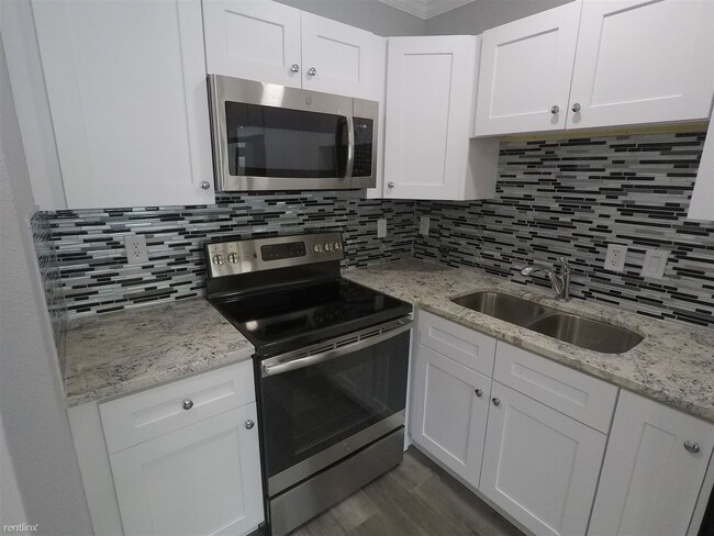 Building Photo - 1 br, 1 bath  - 320 W Waters Ave Ste B
