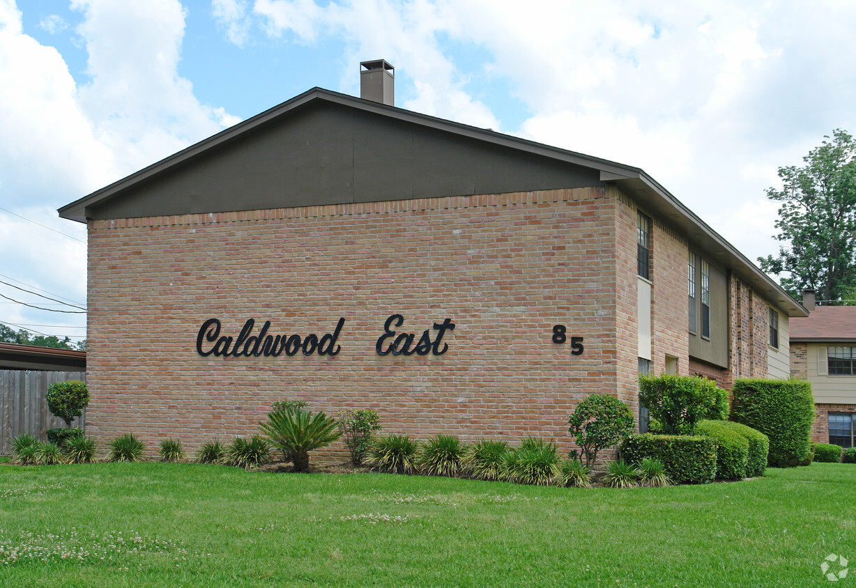 Foto principal - 85 E Caldwood Dr