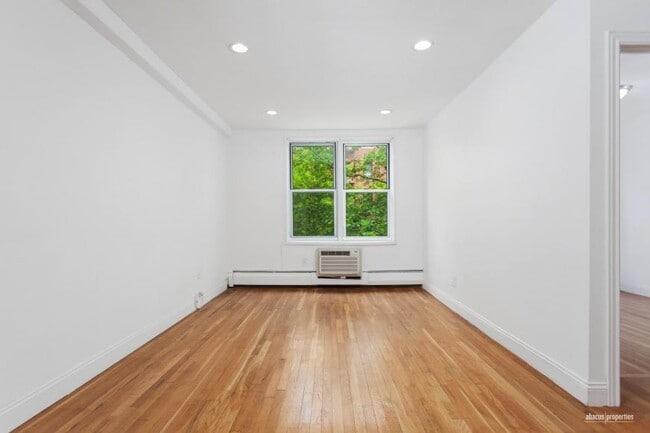 Building Photo - 1 bedroom in Brooklyn NY 11218