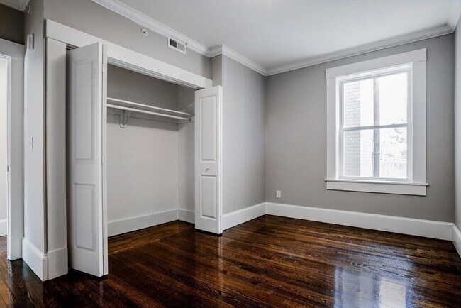 Foto del edificio - 59 Strathmore Rd
