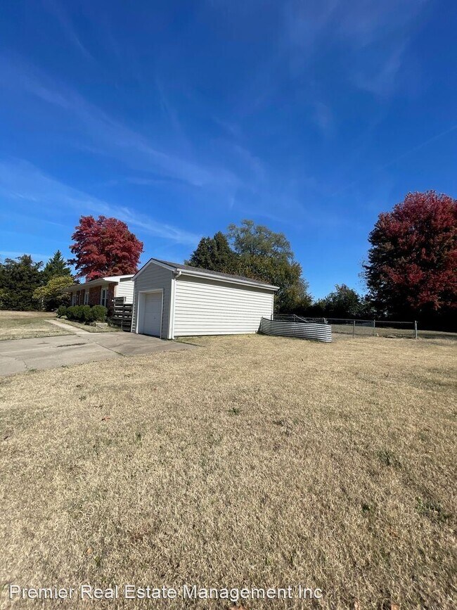 Building Photo - 2 br, 1.5 bath House - 8301 Sterling Ave.