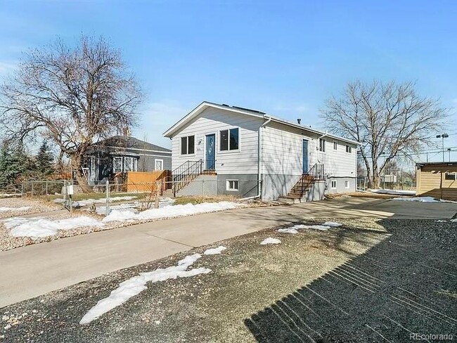 Building Photo - 1315 W Nevada Pl