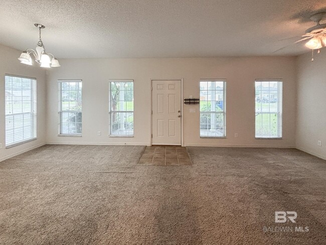 Building Photo - 12953 Churchill Dr