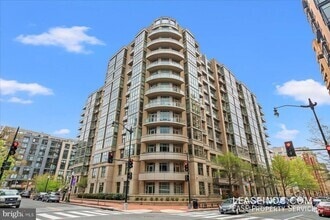 Building Photo - 811 4th St NW