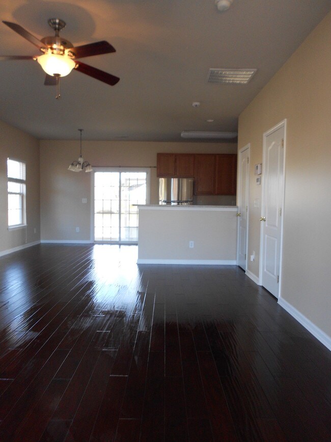 Foto del edificio - 126 Broad River Dr