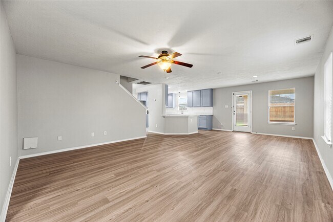 Foto del edificio - 7606 Hillsdale Park Ct