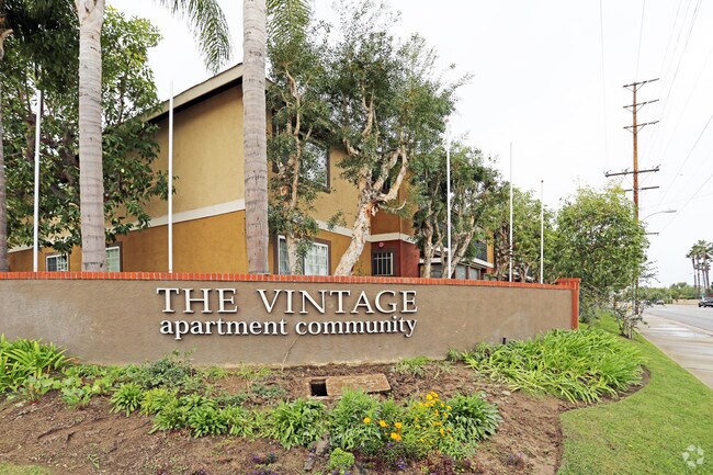 Foto del edificio - The Vintage for Seniors 62 or better !